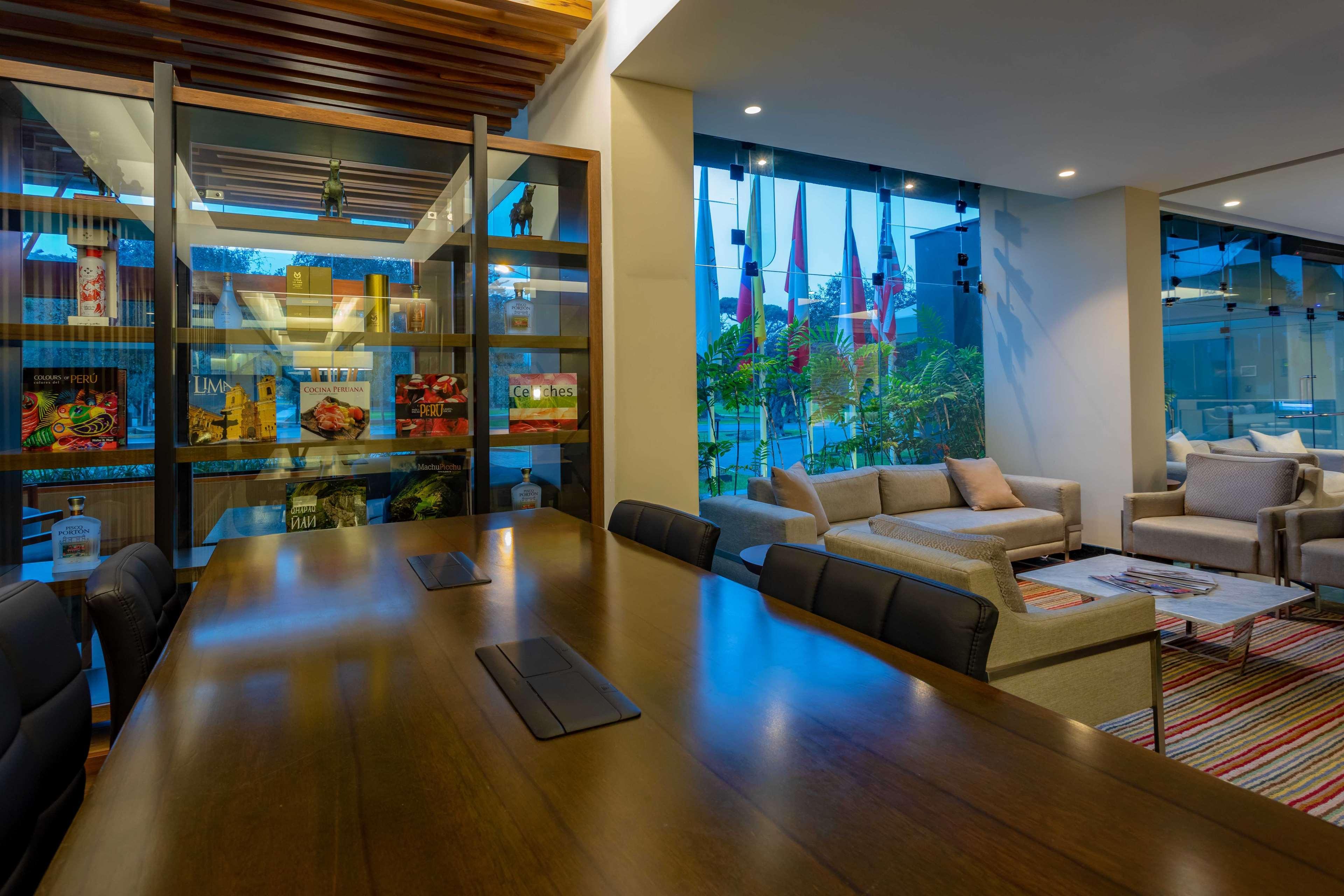 Sonesta Hotel El Olivar Ліма Екстер'єр фото The lobby of the hotel